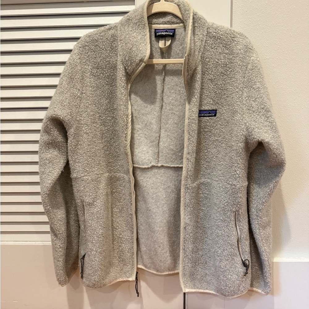 Patagonia Reclaimed Women’s Gray Fleece Jacket